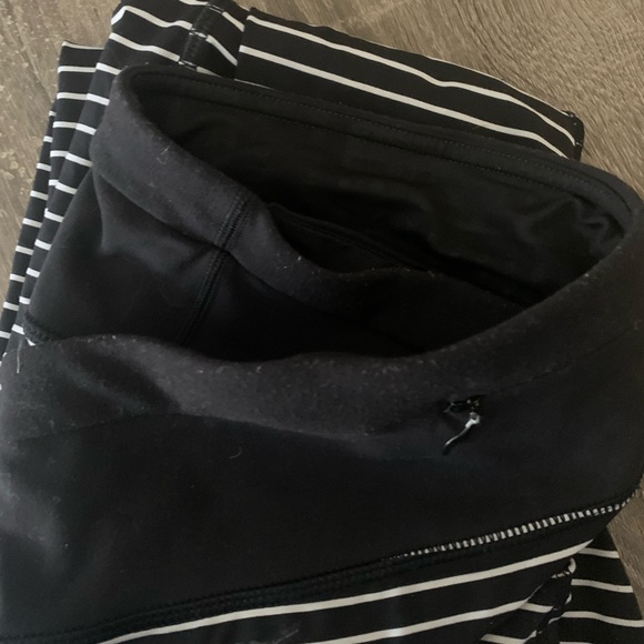 Lululemon leggins - Picture 2 of 2